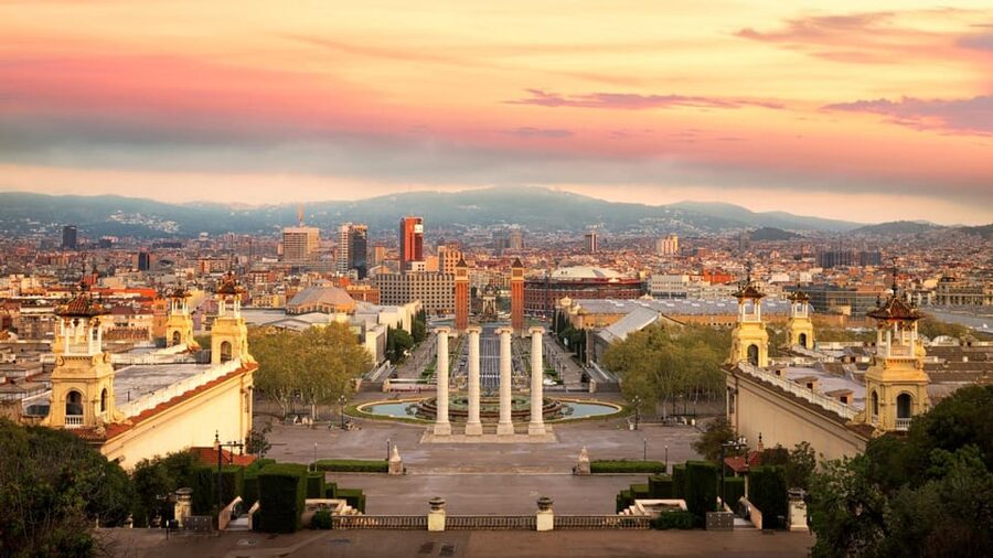 Best of Barcelona: Private Walking Tour with a Local - What the $30 price covers