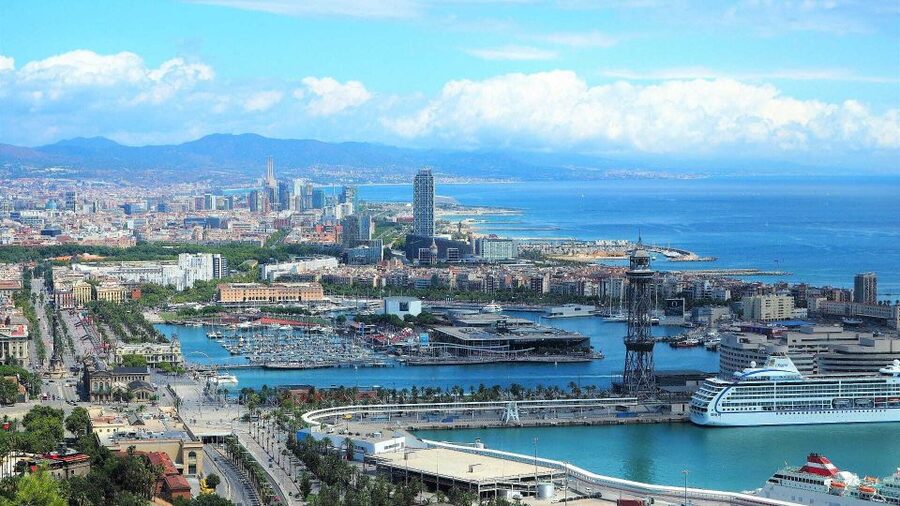 Best of Barcelona: Sagrada Familia & Park Guell with Pickup - Park Güell and Gaudí’s meeting with nature