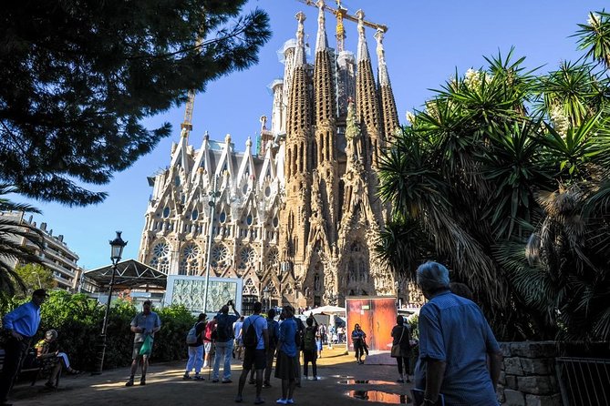 Best of Barcelona Shore Excursion & Sagrada Familia Skip the Line - Guides Make the Biggest Difference