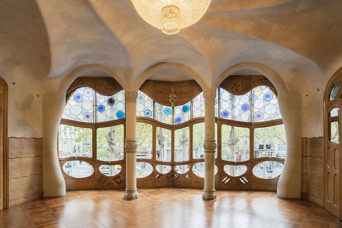 Casa Batllo Fast Track Tour with Optional White Rabbit Museum - Price, group size, and overall value