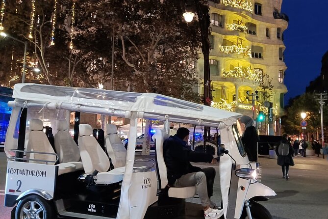 Christmas Lights Tour of Barcelona in Private Eco Tuk Tuk - Passeig de Gràcia and Barcelona’s modernist façades