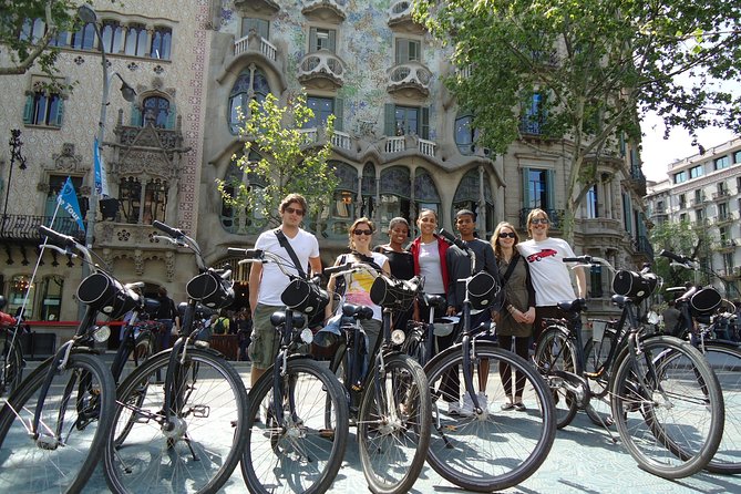 City Center Bike Tour in Barcelona - Sagrada Família from the outside