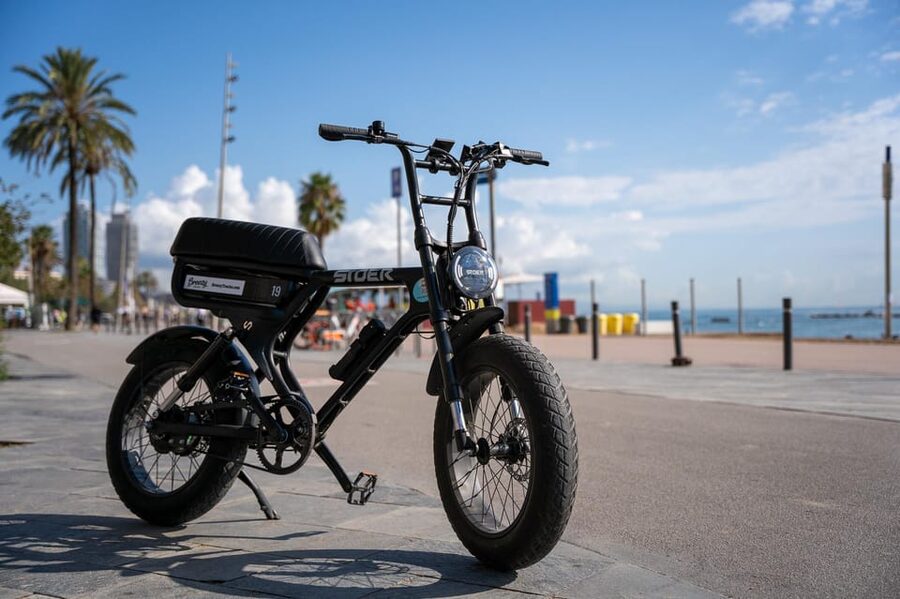 City Highlight Tour on a Luxury (electrical) Fatbike - Barceloneta Beach and the first stretch of the route