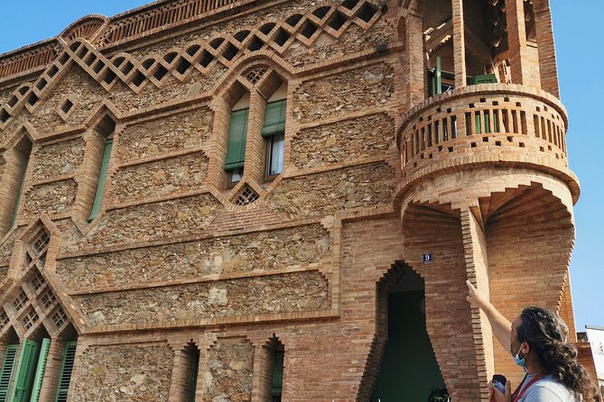 Colonia Guell & Casa Vicens Skip-the-Line Ticket Private Tour - What the price includes, and what it does not