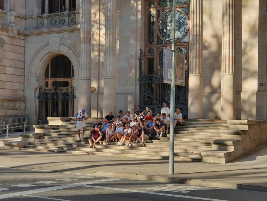 Comfortable E-Fatbike High-Lights Tour Barcelona - Sagrada Família and Passeig de Gracia