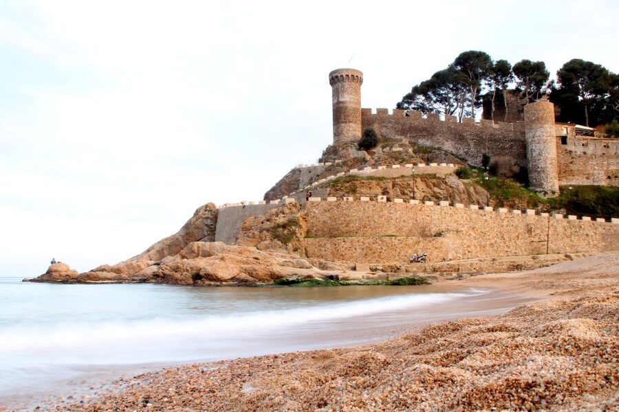 Costa Brava: Boat Ride and Tossa Visit with Hotel Pickup - Tossa de Mar combines walls, sea, and a good walk
