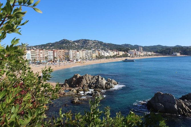 Costa Brava Day Sightseeing Tour with Boat Trip from Barcelona - The 8:30 departure from Barcelona