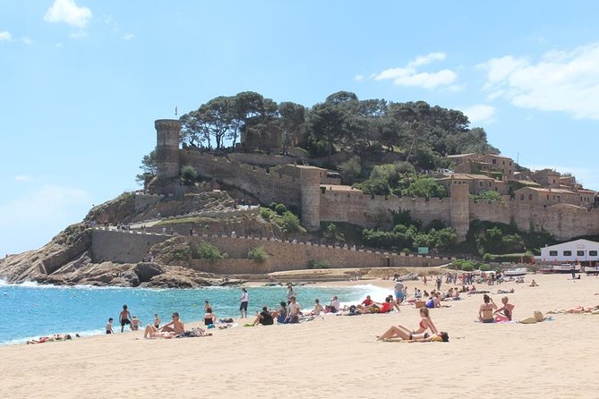 Costa Brava Day Sightseeing Tour with Boat Trip from Barcelona - Tossa de Mar and the climb to Vila Vella