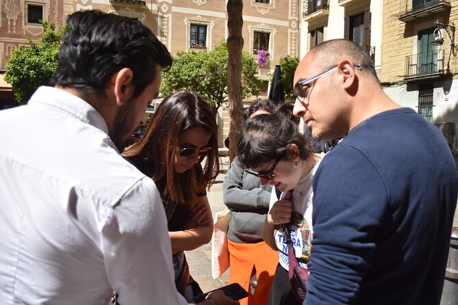 Cultural Walking Tour in Barcelona with Food & Wine Tasting - Santa Caterina Market and a more local view