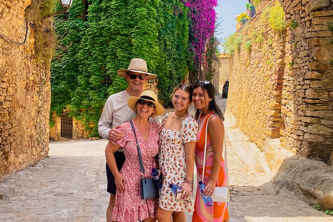 Dali Museum and Costa Brava Small Group Day Trip from Barcelona - Private transport and the small-group difference