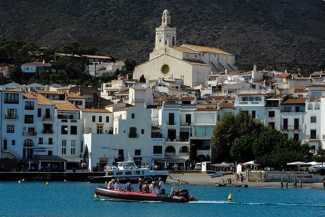 Dali Museum, Dali House & Cadaques Private Tour from Barcelona - Lunch and whitewashed Cadaqués