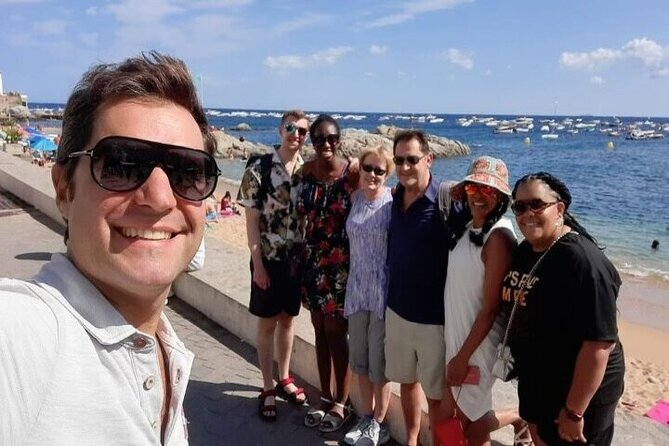 Dali Museum, Figueres & Cadaques Private Tour with Hotel pick-up - Figueres and the theatrical Dalí museum