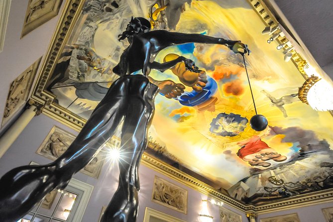Dali Museum, House & Cadaques Small Group Tour from Barcelona - Why this day trip works for Dalí fans