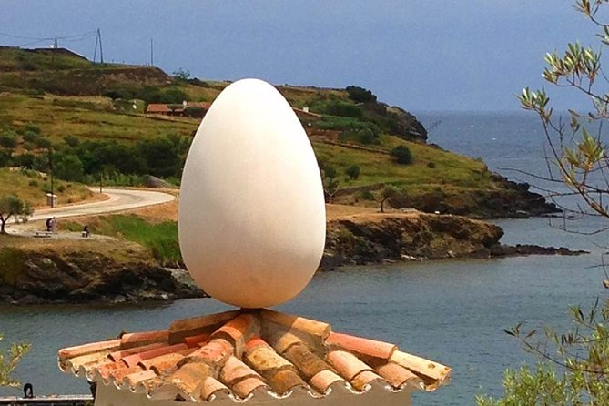 Dalí & Wine | Premium Private Tour with Coastal or Girona Add-On - Empordà wine and a tapas lunch