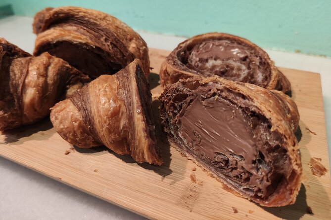 Delicious Chocolate Tour Barcelona - Food allergies, group size, and practical comfort