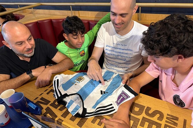 Discover Leo Messi's secrets at Barça Café - Camp Nou - Starting in Rosario, before the Camp Nou fame