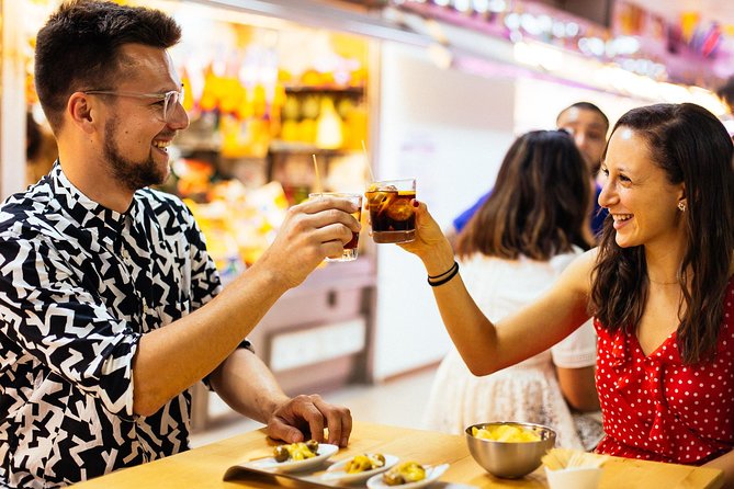 Drinks & Bites in El Born Private Tour - Timing, meeting point, and practical details