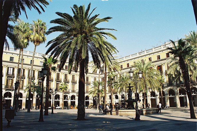 E-Bike Barcelona Highlights & Park Guell in Small Group - The guides can shape the entire ride