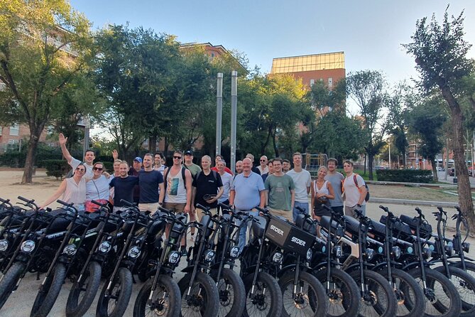 E Fatbikes Rental in Barcelona - Reaching Gràcia without turning the day into a workout