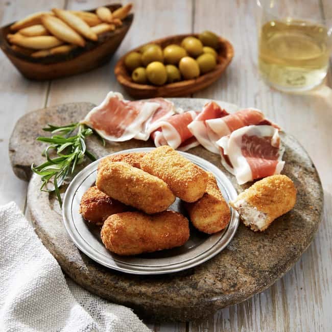 Eat Like a Catalan with a Local Guide - Languages, pace, and group size