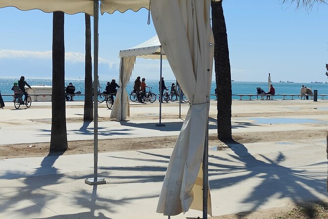 Eco-friendly Barcelona Bike Tour from a Local Perspective - From historic lanes to modern Barcelona