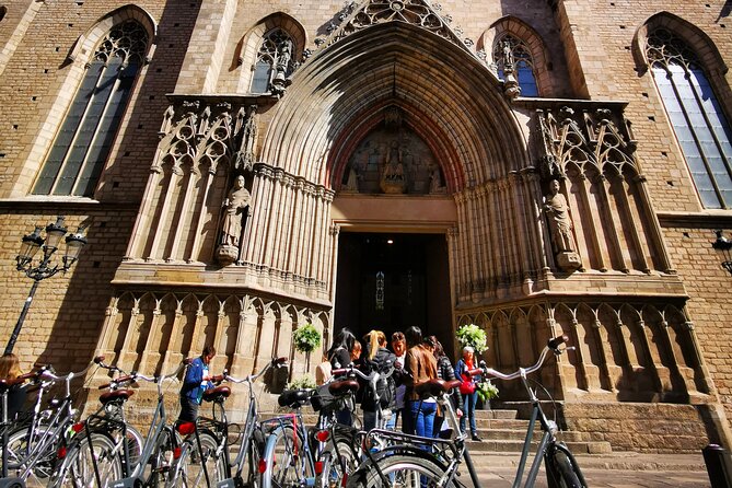 Eco-friendly Barcelona Bike Tour from a Local Perspective - The local guide makes the difference
