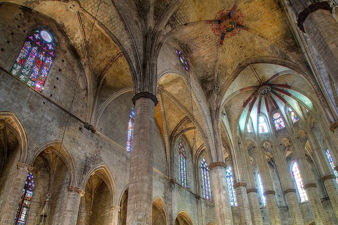El Born: Santa Maria del Mar Tour with Exclusive Rooftop Views - Rooftop views over Barcelona