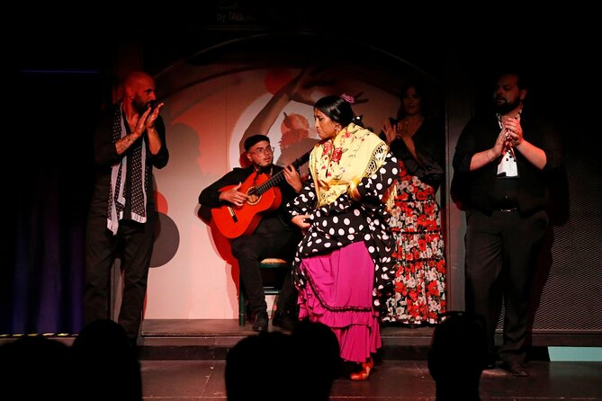 El Duende Flamenco Show with drink option at La Rambla Barcelona - The atmosphere is intense, quiet, and family-friendly with limits