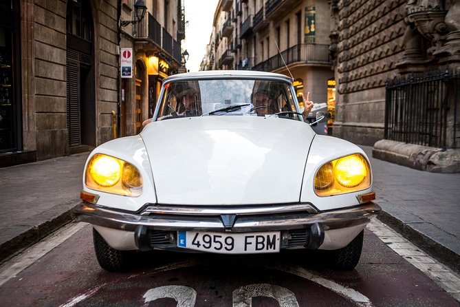 Elevate Your Photography - Barcelona Private Tour & Workshop - Plaça Reial and Pont del Bisbe