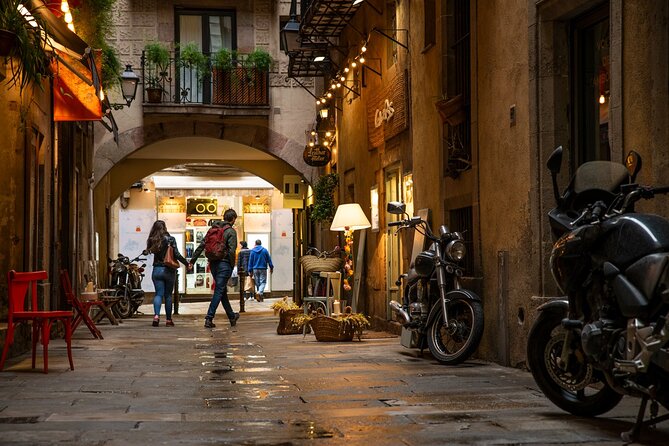 Elevate Your Photography - Barcelona Private Tour & Workshop - Plaça Sant Felip Neri and Barcelona Cathedral