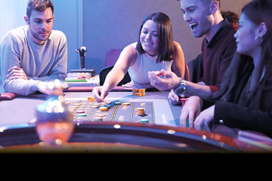 Enjoy Casino Barcelona: Entry, Cocktail & Exclusive Gift - Restaurants, music, shows, and dance spaces