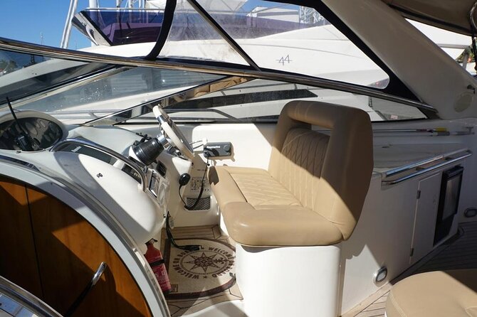 Exclusive Yacht Rental in Barcelona - Three ways to use your two hours