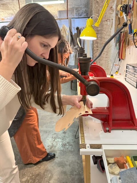 Experience in Leather Goods Workshop- Leather Accessory - What you actually make at See You Leather