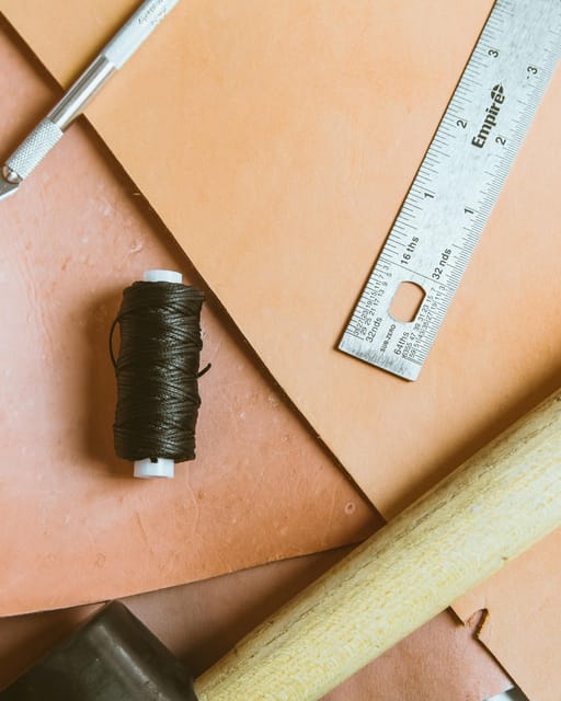 Experience in Leather Goods Workshop- Leather Accessory - Cutting and shaping a natural leather piece