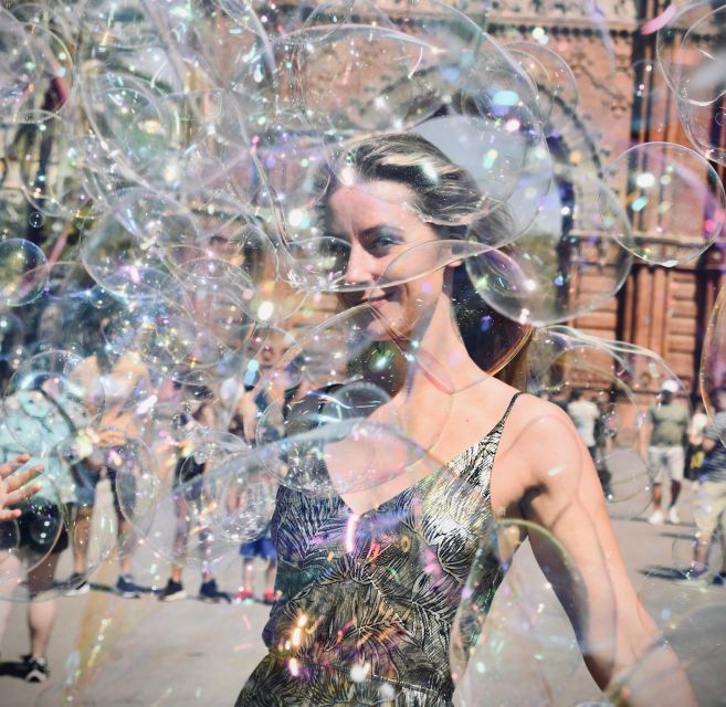 Explore Barcelona by Bike & Photo Shooting - Casa Batlló and the Modernisme streets