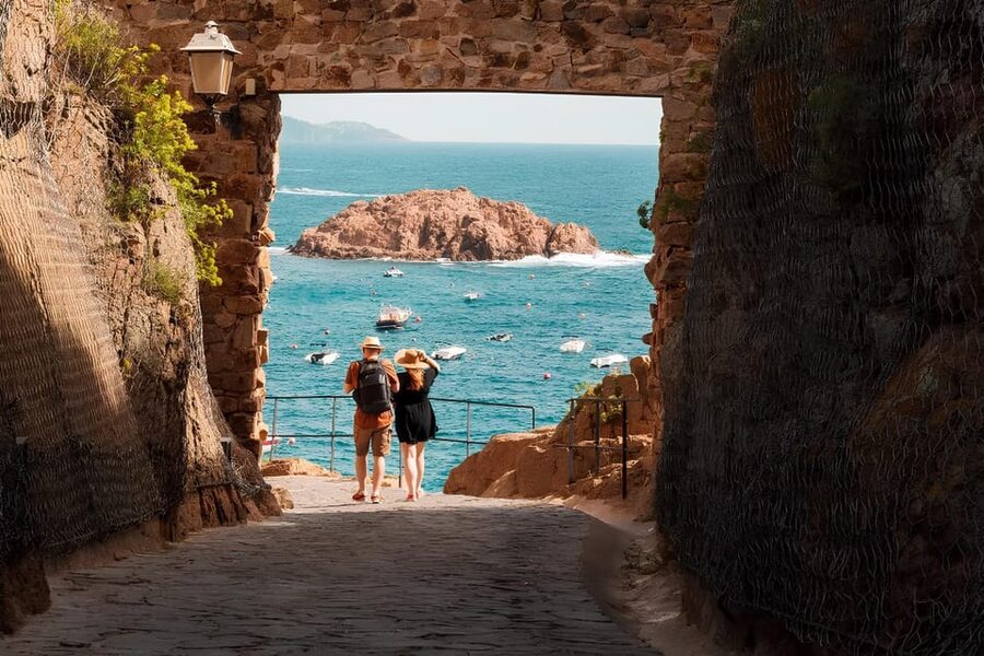 Explore Costa Brava & Tossa de Mar: Trails, snorkel & meal - Snorkeling in clear Mediterranean water