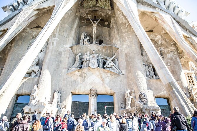 Fast Track Sagrada Familia Guided Tour - What the $66.38 price really buys