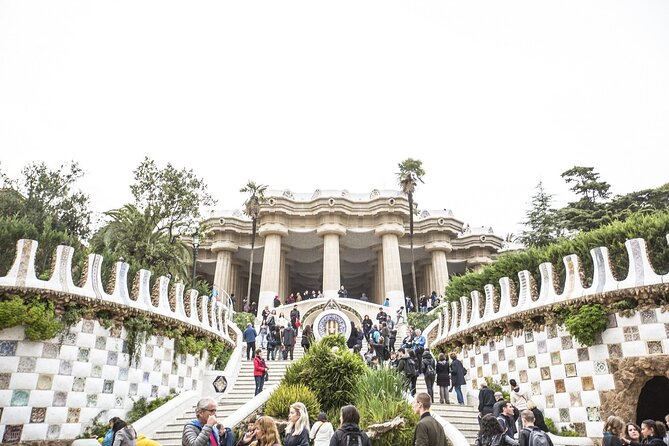 Fast Track Sagrada Familia & Park Guell the best of Gaudí - What the $34 price really gives you