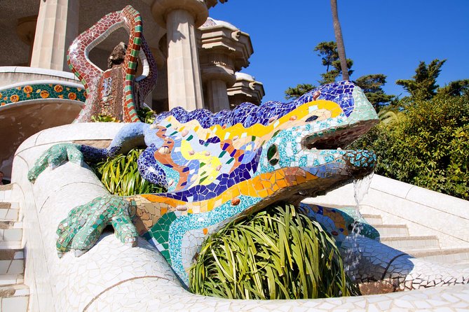Fast Track Sagrada Familia & Park Guell the best of Gaudí - Walking and the coach transfer