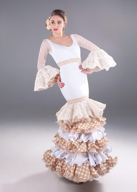 Flamenco: Sevillanas class - Claps, Posture, and the Social Side of Sevillanas