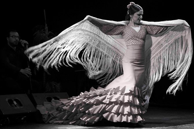 Flamenco Show Ticket at Theatre Barcelona City Hall - Timing your evening in Barcelona
