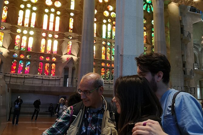Food & Drink Tasting Private Tour & Sagrada Familia Skip the Line - Sagrada Familia is the grand finale