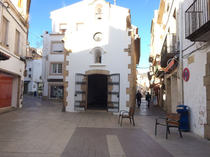 From Barcelona: Costa Brava Hike, Snorkel & Tossa de Mar - Lunch and free time in Tossa de Mar