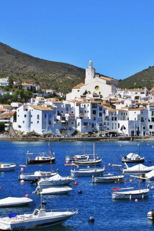 From Barcelona: Dalí Triangle and Cadaques Tour - Leaving Barcelona in a small group
