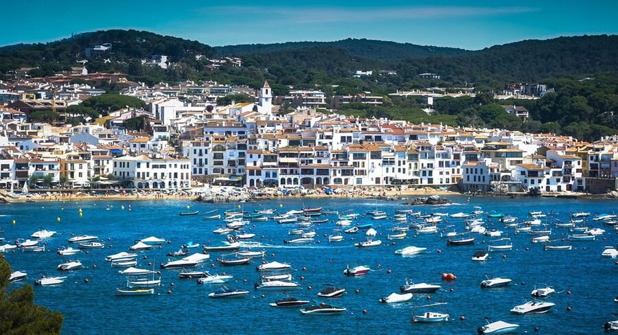 From Barcelona: Girona and Costa Brava Day Tour - Pals: a compact medieval village