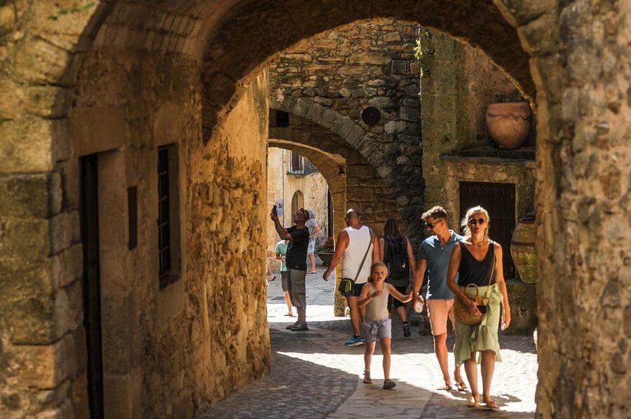 From Barcelona: Girona and Costa Brava Day Tour - The van ride and day-to-day comfort