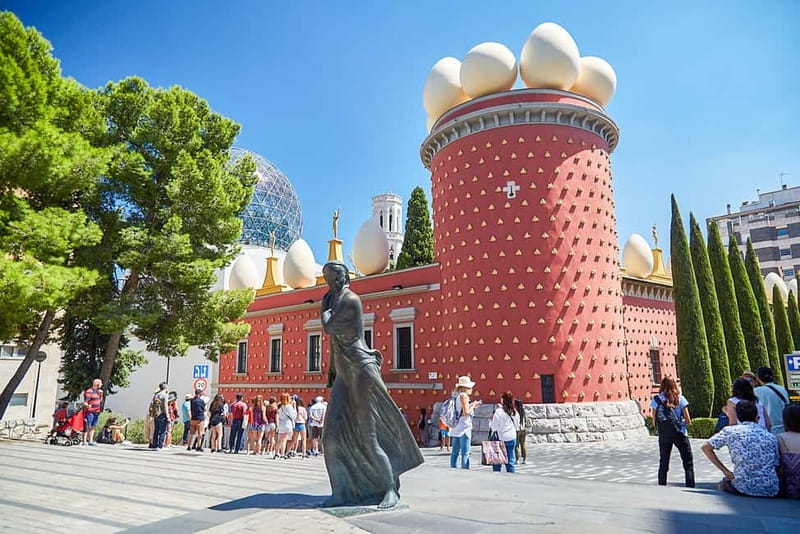 From Barcelona: Girona and Dalí Museum Small-group Day Tour - Why Girona makes such a strong first stop
