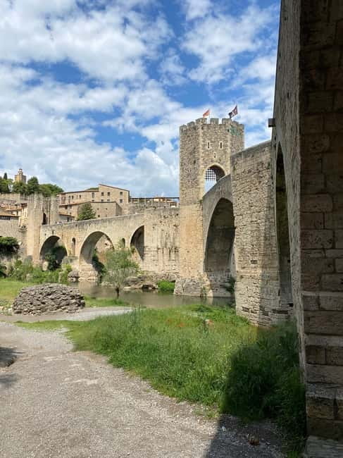 From Barcelona: Girona, Besalú & Castellfollit Day Trip - The drive back to Barcelona