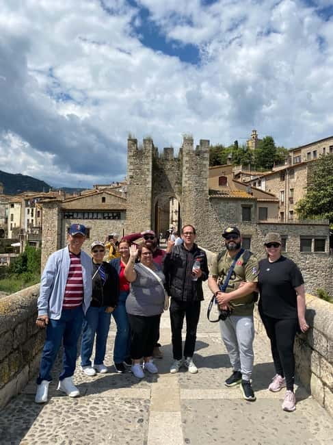From Barcelona: Girona, Besalú & Castellfollit Day Trip - Who should book this day trip