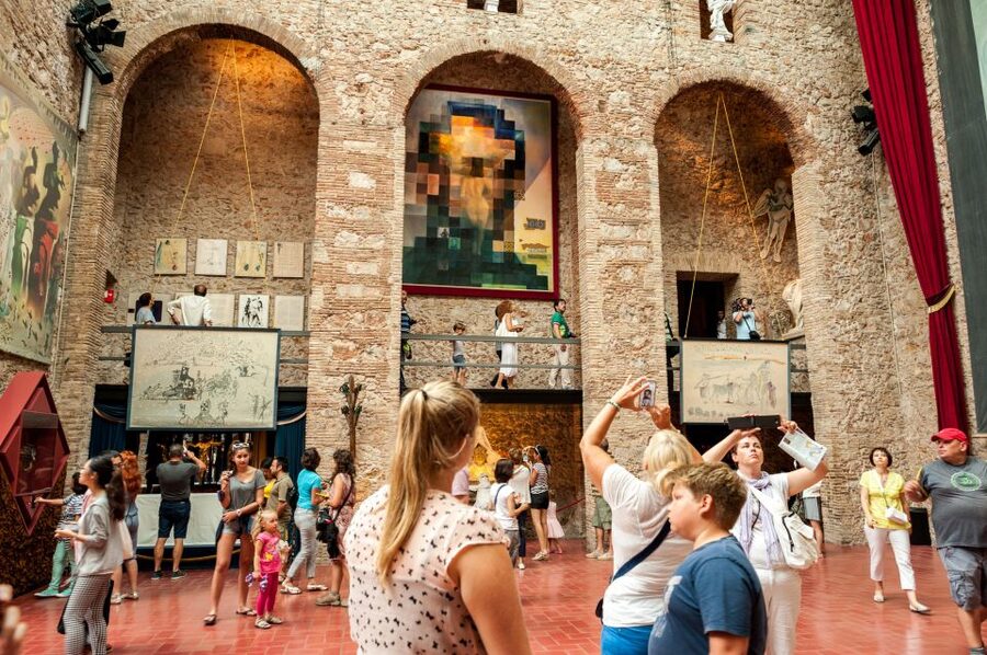 From Barcelona: Girona Guided Tour & Dalí Museum in Figueres - Why Girona and Dalí work so well together